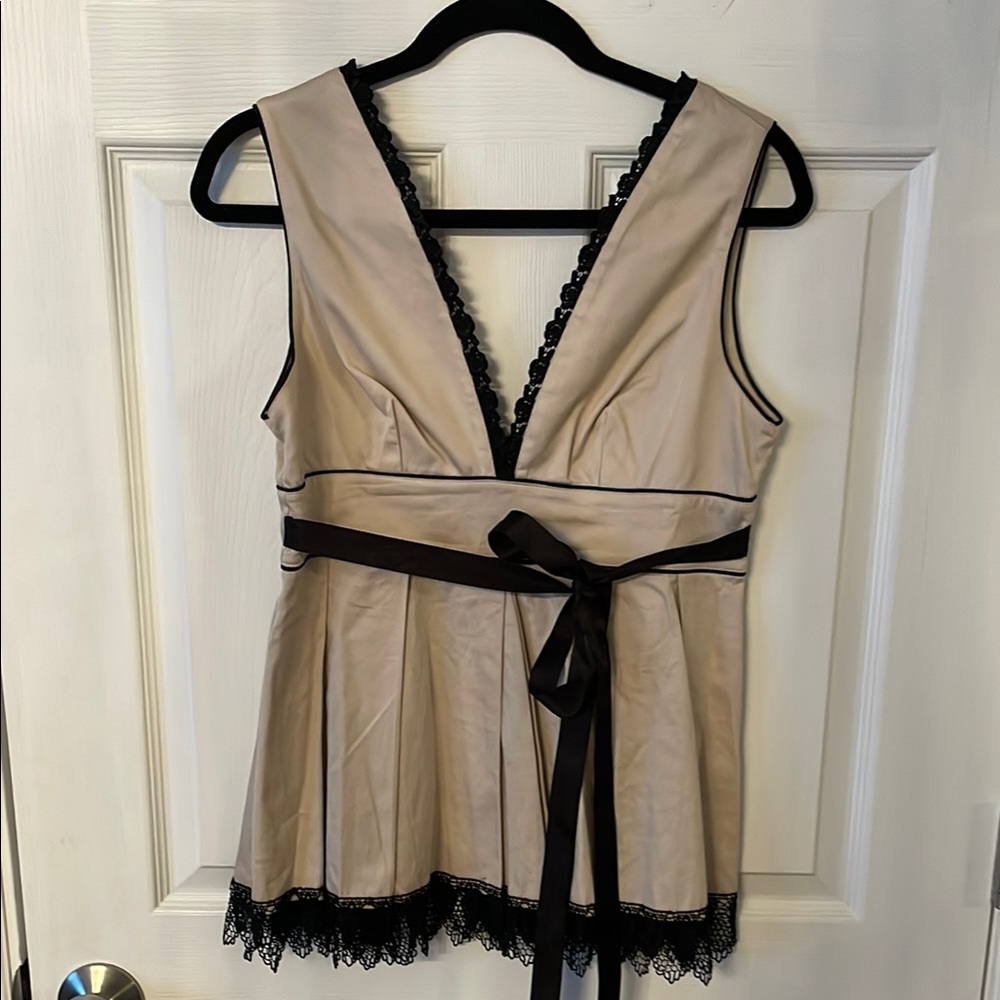 Chic Cream Top with Black Lace Detail